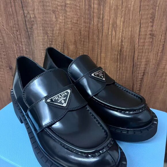 Prada loafers - Picture 1 of 7
